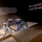 Katalogbuch zur Ausstellung „Übrig“