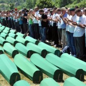 Gedenken an Opfer von Srebrenica