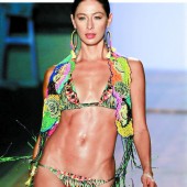 Knapper Bikini