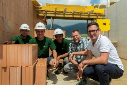 Gemeinsam gestalten: Teamgeist wird bei Müller Wohnbau ganz großgeschrieben.