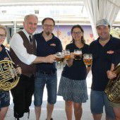 Viele Besucher beim Dorffest in Lochau