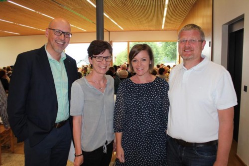 Humorvolle Texte und viel Wiener Musik in Bildstein genossen Gerd und Dagmar Herljevic, Nicola und Markus Böhler.