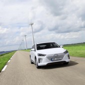 Koreaner üben den Elektroschock
