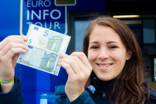 Im Euro-Bus gibt es alle Informationen rund um den Euro. 