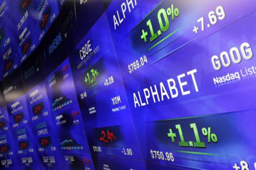 Im vergangenen Quartal wuchsen die Erlöse von Alphabet auf 21,5 Mrd. Dollar, der Gewinn auf rund 4,88 Mrd. Dollar.
