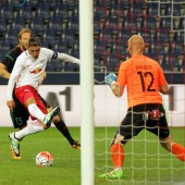 Salzburg mit 1:0-Sieg gestartet