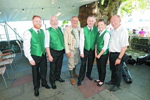 Maurice Conway, Ciaran Donaghy, Peter Schenk, Anthony Conway, Andrea Clark und Peter Efferl (v. l.).