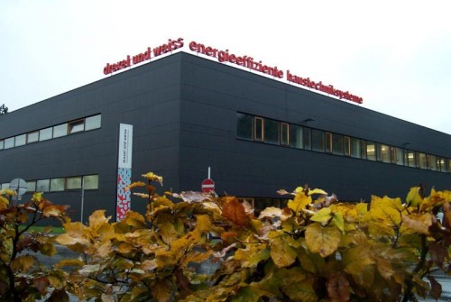 Mehrheitseigentümer von drexel und weiss ist seit 2013 die Josias Gasser Baumaterialien AG mit Sitz in Chur (CH).