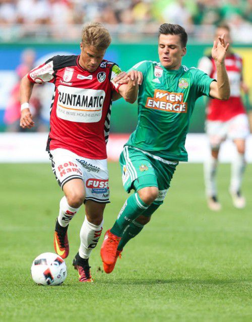Rieds Patrick Möschl (l.) gegen Thomas Murg.