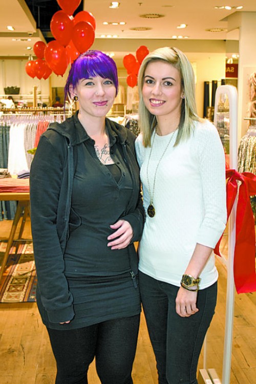 Sarah Meier (KIKO) und Nadine Weber (Schmuck O. Rein),