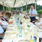 Land feiert mit Siegi Gasser Geburtstag