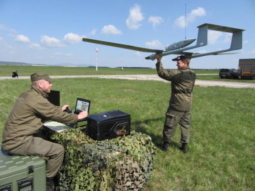 Test im Burgenland: Die Drohnen fliegen mit bis zu 90 km/h. Besiedeltes Gebiet ist für sie tabu.