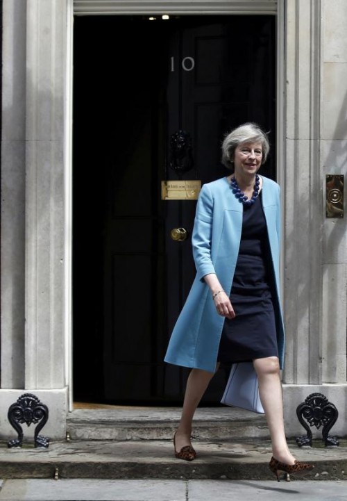 Theresa May verlässt Downing Street 10. Sie konkurriert mit Leadsom um das Amt des neuen Premiers.