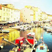 Am Hafen von St. Tropez flanieren