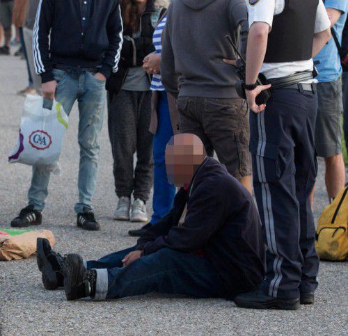 Der mutmaßliche Täter kurz nach der Verhaftung in Sulz. Er befindet sich zurzeit im LKH Rankweil.