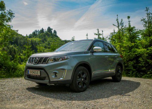 Der Vitara „S“ ist ein munterer Bursche, auf den man sich auch abseits befestigter Wege allzeit verlassen kann.