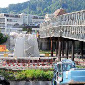 Grenzbrückenbau und Lärmschutz in Höchst