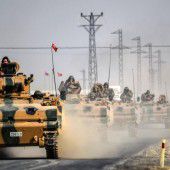 Türkische Panzer stoßen in Syrien vor