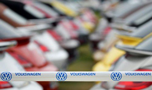 Durch den Lieferstopp können bei VW insgesamt 27.700 Mitarbeiter teils noch bis Ende August nicht so arbeiten, wie eigentlich geplant.