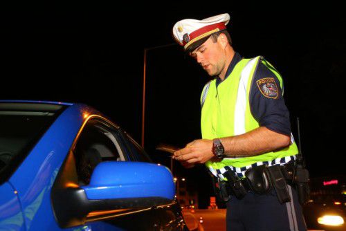 Eine Polizeikontrolle endete für einen Pkw-Lenker mit gefälschtem Führerschein am Landesgericht Feldkirch.