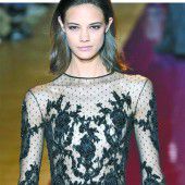 Elegant in Schwarz
