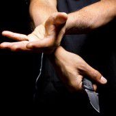 Delinquent mit bipolarer Störung muss in Anstalt