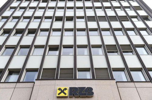 Mit einem umfassenden Konzernumbau soll bei der RZB die Kapitalquote wieder anziehen.