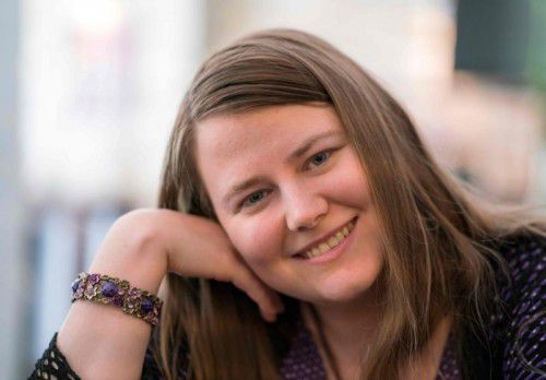 Natascha Kampusch betrachtet sich als fröhlichen Menschen. Das irrititert manche Zeitgenossen, wie sie im VN-Interview erzählt.