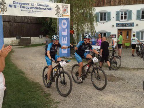Sabine Loacker (r.) jubelte über den Masters-EM-Titel.