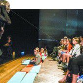 Figurentheater zum Auftakt bei „Luaga und Losna“ in Feldkirch