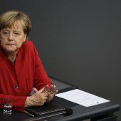 Mehrheit der Deutschen lehnt Merkels Kurs ab