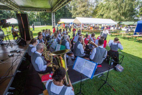 Das Achsiedlungfest bot ein vielfältiges Programm. Die Stadtkapelle Vorkloster trug zum musikalischen Teil bei. Foto: VN/STEURER