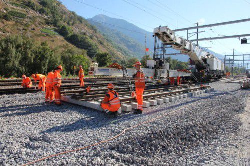 Der Bahnbereich entwickelte sich prächtig: Hier der Weichenumbau in Visp im Schweizer Kanton Wallis.