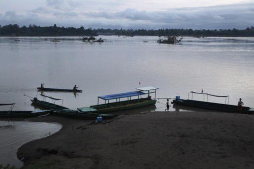 Der Don-Sahong-Damm entsteht an einem Nebenarm des Mekongs im Süden von Laos. Foto: AP
