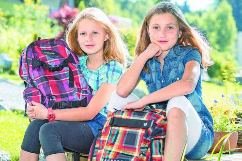 Egal, ob klassisches Modell oder Rucksack: Die Schultasche ist im Schulalltag immer mit dabei. Foto: Christiane Sturmer