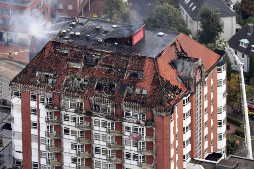 Erst nach Stunden war der Brand gelöscht und das Ausmaß des Schadens wurde sichtbar. Foto: AP