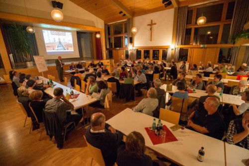 Es wurde wieder emotionell beim Info-Abend zur Kirchenrenovierung in Bildstein. Foto: Sams