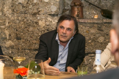 Hinterhäuser: "Mir ist jeder willkommen. Aber jedem gefallen, das müssen wir auch nicht." Foto: Kolarik/Rohrer