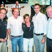 Beim Danke-Abend viele Blumen gestreut