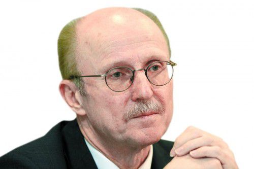 Sozial engagiert: Willi Lemke Foto: ap