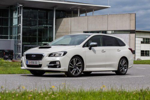 Steht satt da und sieht dynamisch-robust aus: der Subaru Levorg gibt sich als modernes Familien- und Frachtmobil. Fotos: vn/steurer