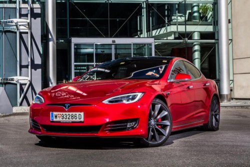 Die Stromer1. Platz: Tesla Model S