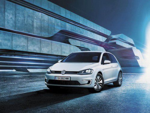 Umweltfreundliche Mobilität können Interessierte mit dem VW e-Golf testen. Foto: VW
