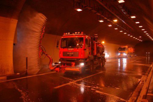 Vorarlberger Tunnels werden wieder sauberer: Die Asfinag schickt im Herbst ihre Putzkolonne los. Foto: Asfinag