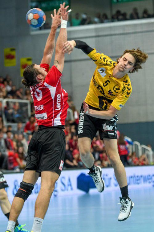 Während Frédéric Wüstner (l.) gesperrt ist, hofft Amadeus Hedin auf einen Einsatz im Derby. Foto: gepa