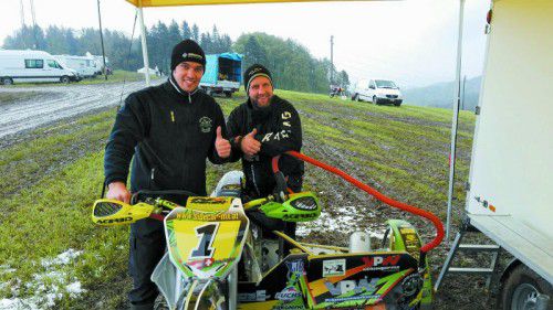 Zufrieden mit der Saison: Kevin Bitsche und Meinrad Schelbert. Foto: privat