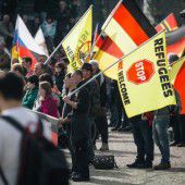 Tausende bei Pegida-Demo in Dresden
