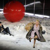 „Josef und Maria“ von Peter Turrini am Vorarlberger Landestheater