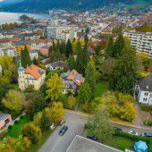 Mit Petition und Antrag gegen Villenabbruch