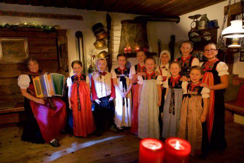 Der Kinderchor der Volksschule Riezlern singt bei „Advent in Vorarlberg“. Foto: ORF Vorarlberg